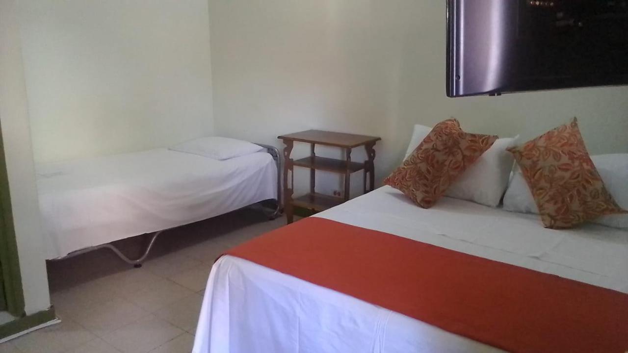 Hosteria De La Plaza Menor Santa Fe de Antioquia Buitenkant foto