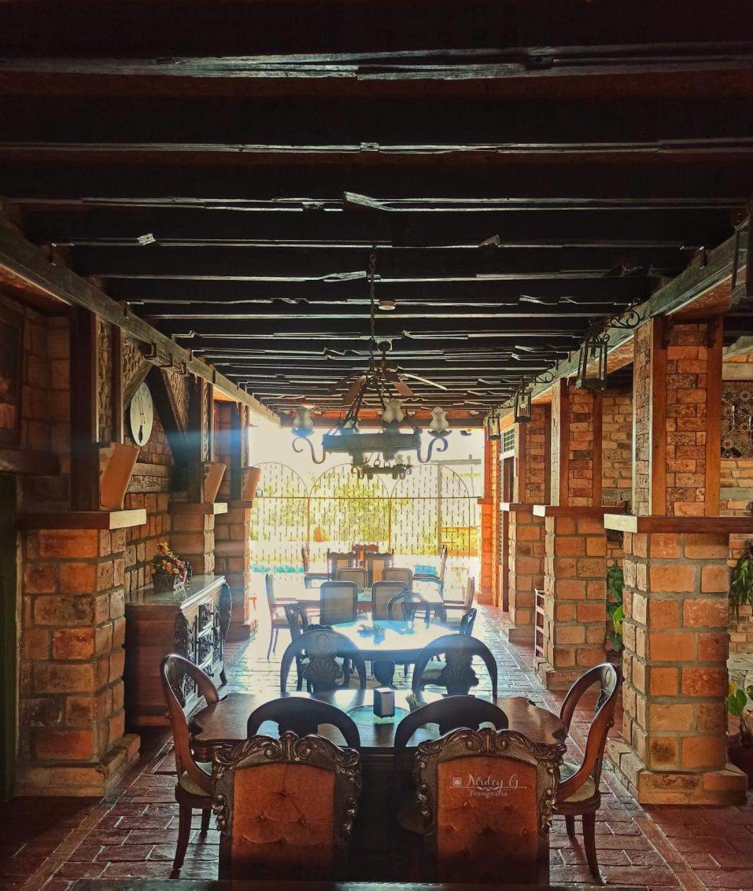 Hosteria De La Plaza Menor Santa Fe de Antioquia Buitenkant foto