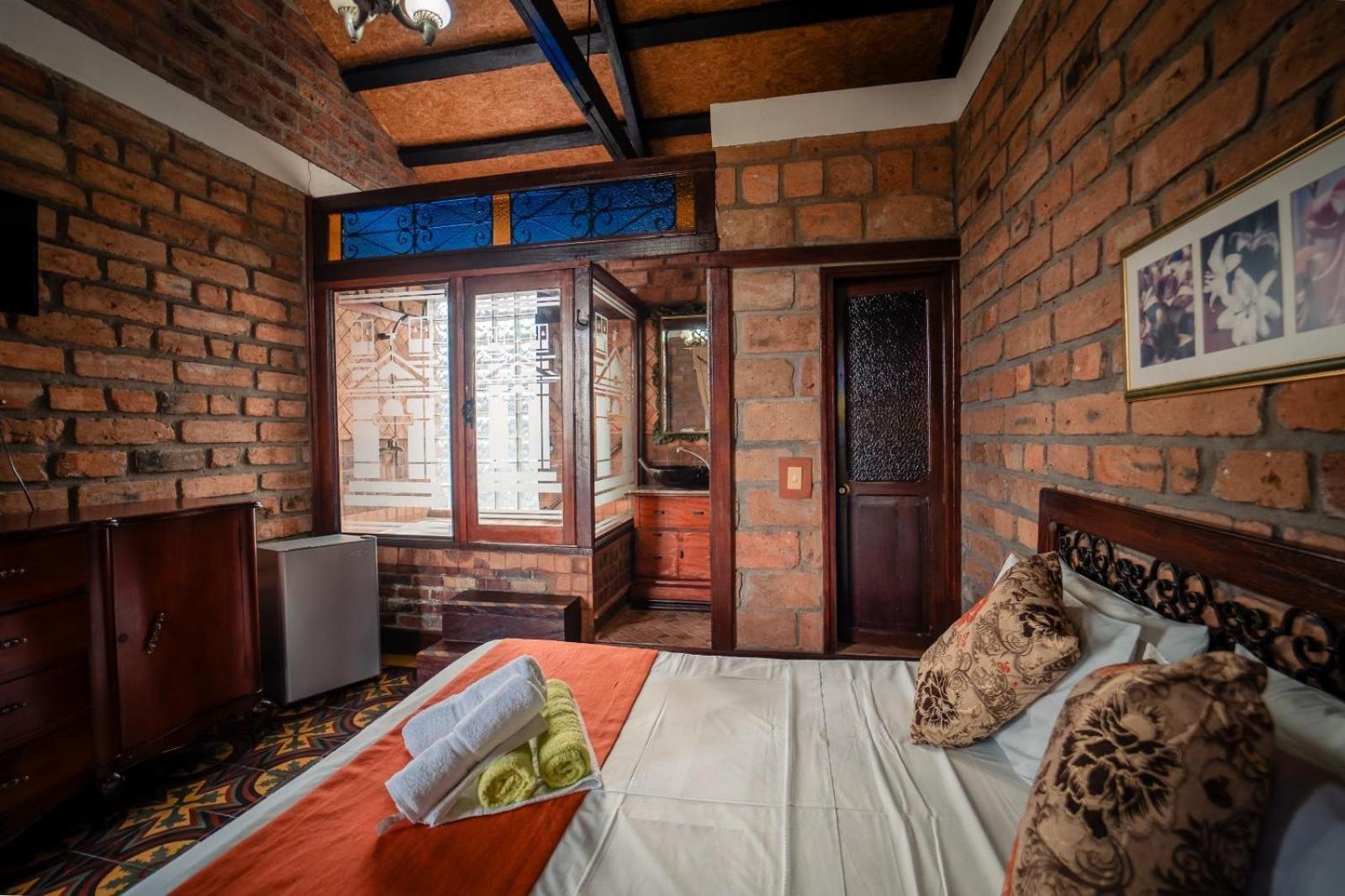 Hosteria De La Plaza Menor Santa Fe de Antioquia Buitenkant foto